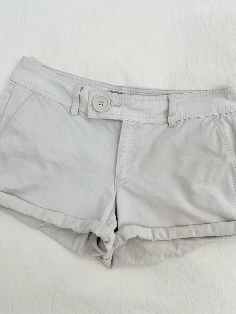 Old Navy oversized button